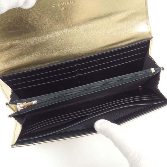 CHANEL Authentic Gold Leather Logo Wallet - Picture 6 of 8